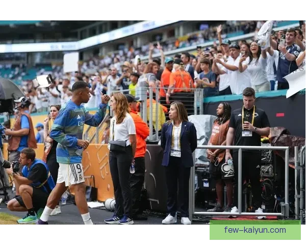 姆巴佩持续保持高水平表现，成为媒体关注的焦点选手